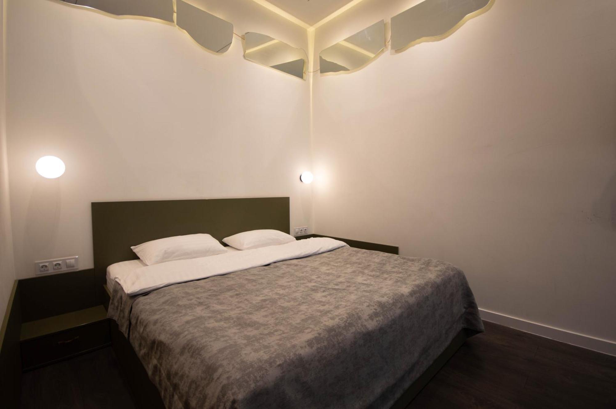 Kyiv Mars Apartments Ngoại thất bức ảnh